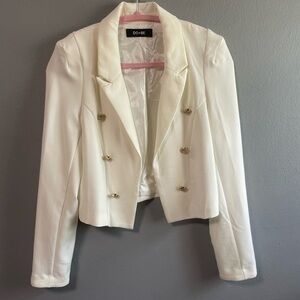 DO+BE cropped open blazer in off white/cream color. Size Small